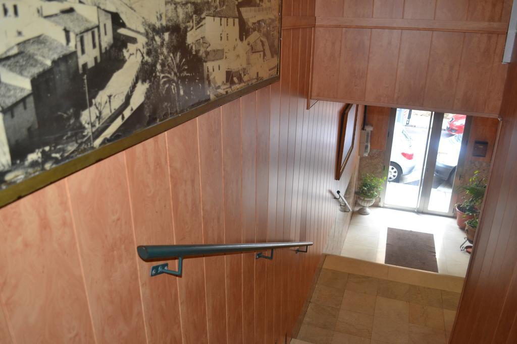 Hostal Al-Qazeres Caces Екстериор снимка